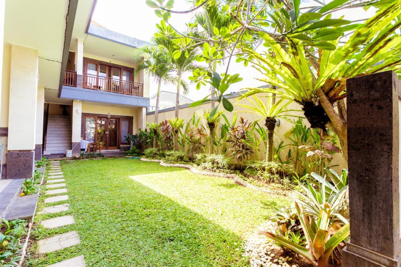 Sakura Guest House Canggu Buitenkant foto
